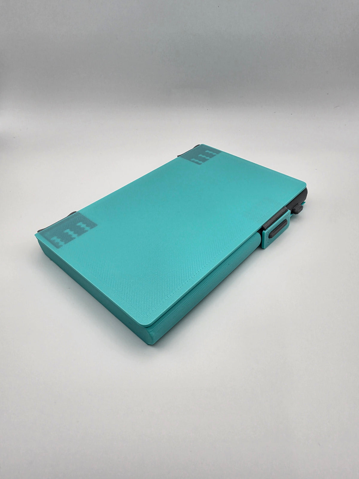 turquoise blue folio case closed
